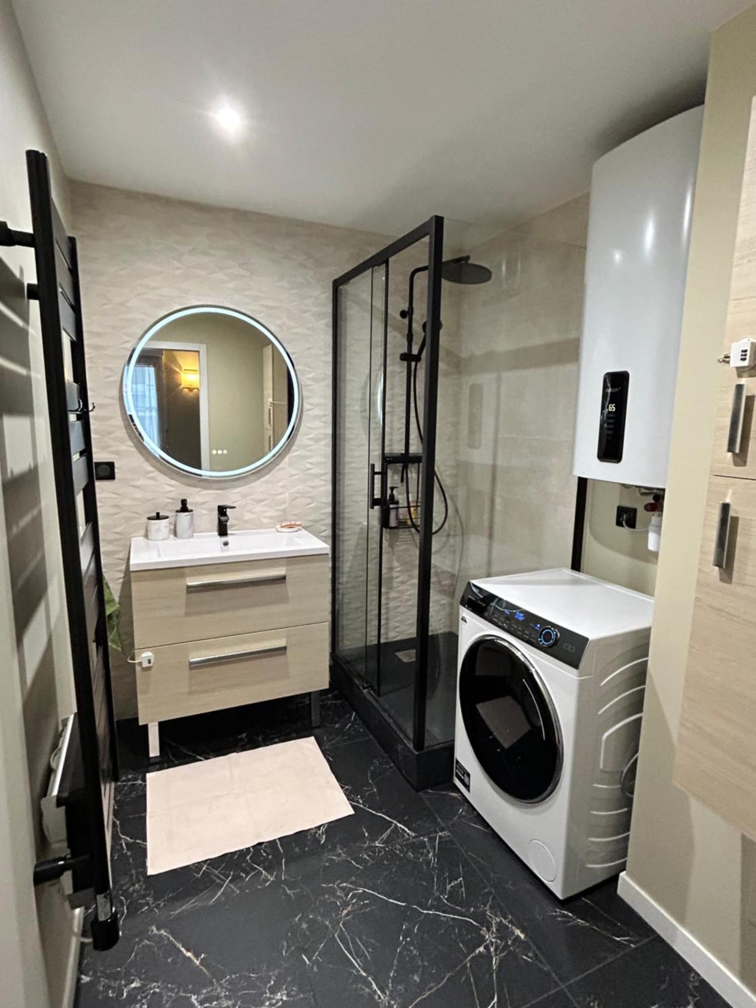 Sweet And Comfy In Hyper City Center With Netflix, Prime And Disney Plus Included Noisy-le-Grand Bagian luar foto